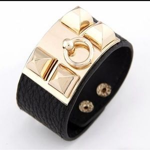 Punk Rocker Gold Spike Wrist Bracelet Band